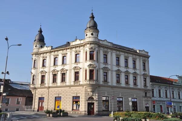 Soubor:Chrudim-hotel-Bída2011a.jpg – Wikipedie