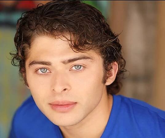 Ryan Ochoa - Bio, Facts, Family Life of Actor