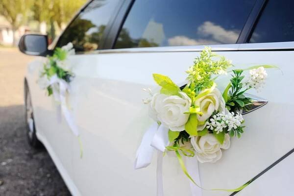 Dekorace na svatebn auto — Stock obrzek
