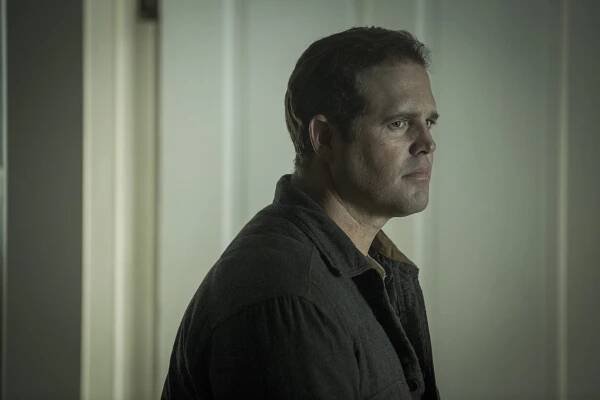 Outcast - Close to Home - Z filmu - David Denman