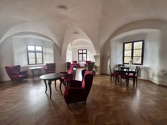 Domov v Nové Včelnici doplňuje kapacitu. Ceny bydlení na zámku mile překvapí