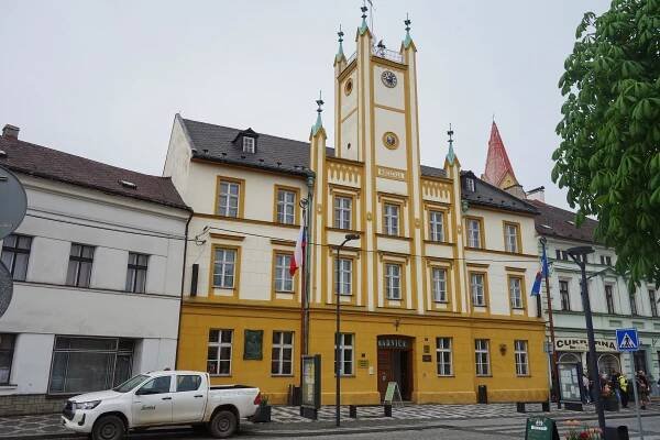 Městská knihovna Mšeno foto 2