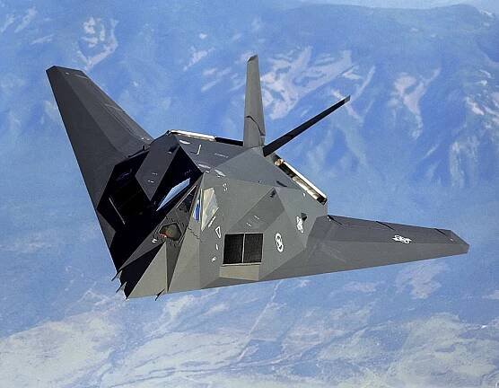Air & Space F-117 Stealth Fighter