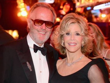 Peter Fonda and Jane Fonda