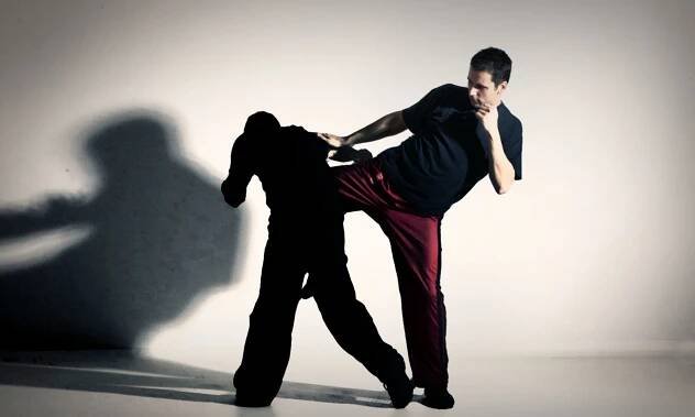 Arnis.cz – Bojové umění z Filipín / obrana i boj nožem / boj tyčí / neozbrojený boj / pravidelný trénink v Praze