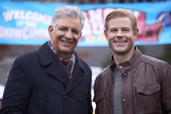 Ed Marinaro, Trevor Donovan - SnowComing - Promo