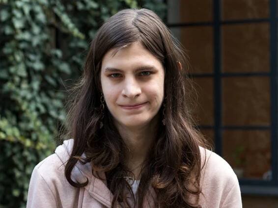 Předsedkyně Mladého Pirátstva a konzultantka senátorky Adély Šípové Georgia Hejduková.