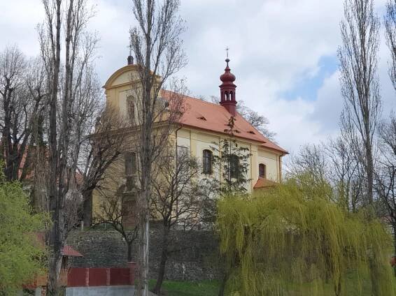 Römisch katholische Pfarrgemeinde Dlažkovice/Dlaschkovic - Wallfahrtsort & Jugendbegegnungszentrum Mariánské Radčice