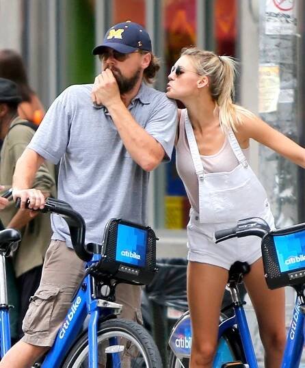 Konec dalšího hvězdného páru: Leonardo DiCaprio a Kelly Rohrbach se rozešli