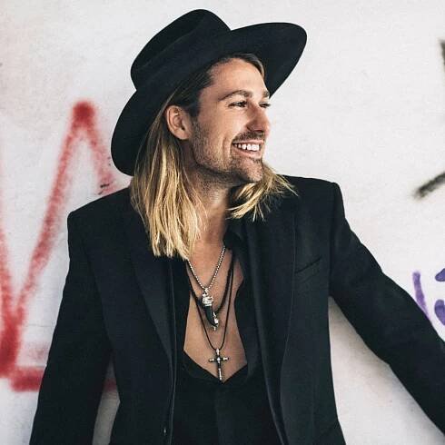 Světoznámý houslista David Garrett míří do Prahy