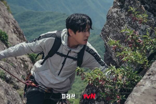 Joo Ji Hoon diskutoval o Jirisan a dôvode, prečo chcel znova pracovať s Kim Eun Hee - Asianstyle