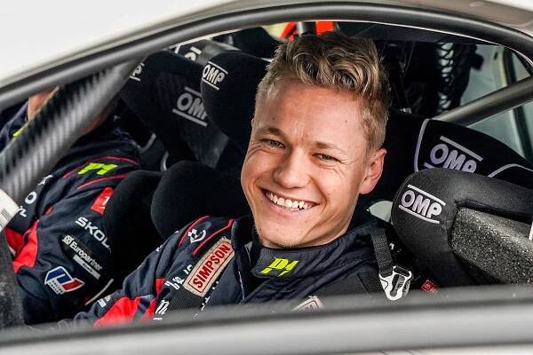 Ten kluk je pěkně rychlý! Erik Cais o vášni pro rallye a dveřích k elitě