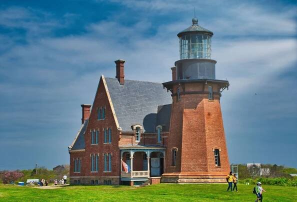 6 of the Most Hospitable Small Towns in Rhode Island