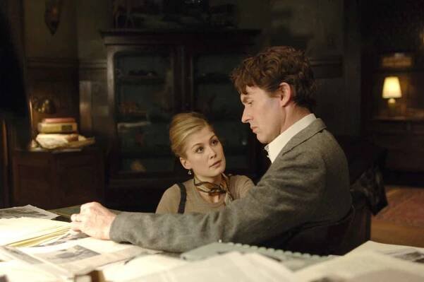 Fugitive Pieces - Z filmu - Rosamund Pike, Stephen Dillane