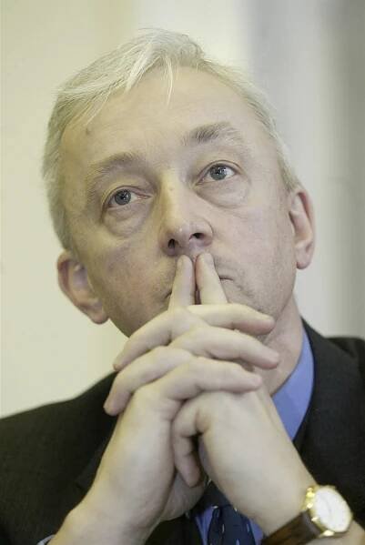 Klaus požádal Senát o jmenování Sváčka ústavním soudcem