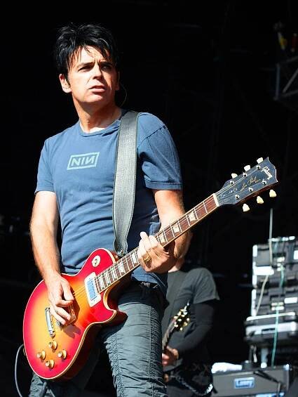 Soubor:Gary Numan 2011.jpg – Wikipedie