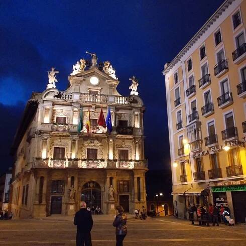 photo of Pamplona city hall