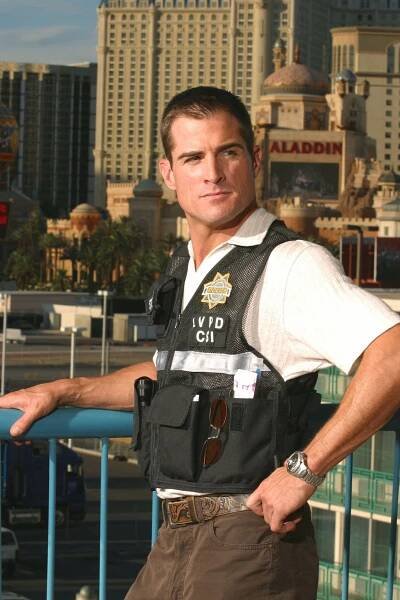 Kriminálka Las Vegas - Vše pro naši zem - Promo - George Eads