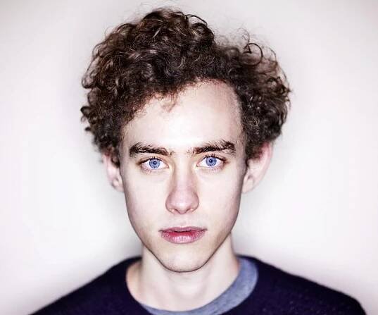 Olly Alexander Biography - Facts, Childhood, Family Life & Achievements