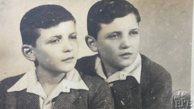 „Mengele si nás šetřil,“ říká Jiří Fišer. Spolu s bratrem Josefem přežili v Osvětimi pokusy na dvojčatech