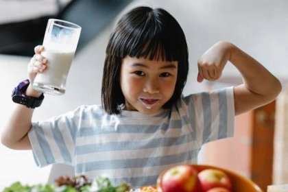 Kdy můžou děti zkusit ovesné mléko, tofu, seitan či kokosový olej - mamavolba.cz