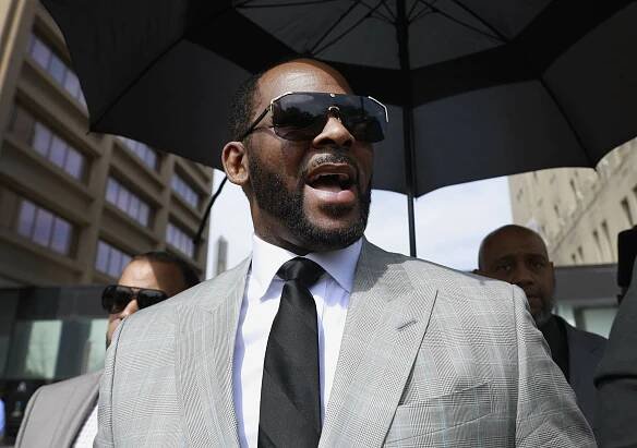 R. Kelly leaving court.