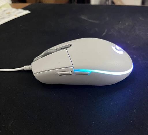 Recenze Logitech G102 Lightsync, white | Alza.cz 