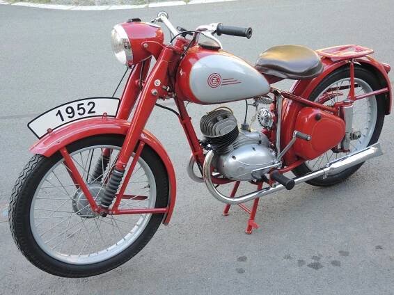 ČZ 125C-ZP s motorem 150ccm, rok 1953
