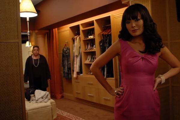 Marcia DeBonis, Lindsay Price - Džungle rtěnek - Chapter Six: Take the High Road - Z natáčení