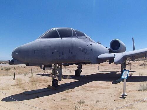 Fairchild Republic A-10 Thunderbolt II - Wikipedia
