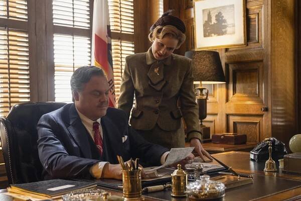 Ratchedová - Milosrdný anděl - Z filmu - Vincent D'Onofrio, Cynthia Nixon