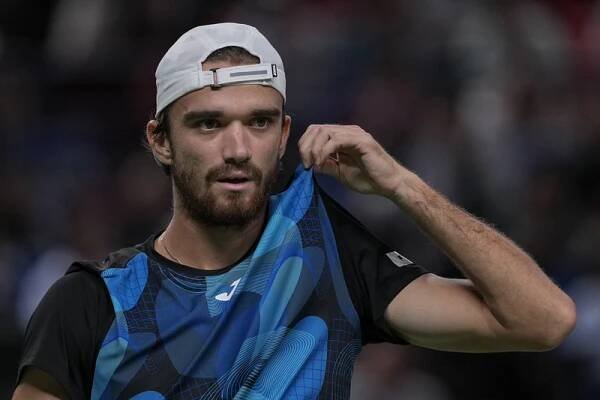 Macháč i Menšík jsou na Masters v Římě ve třetím kole, Bouzková vypadla