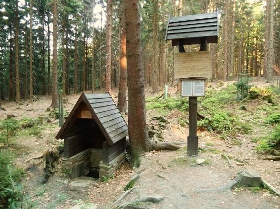 Zámecká studánka - Studánka
