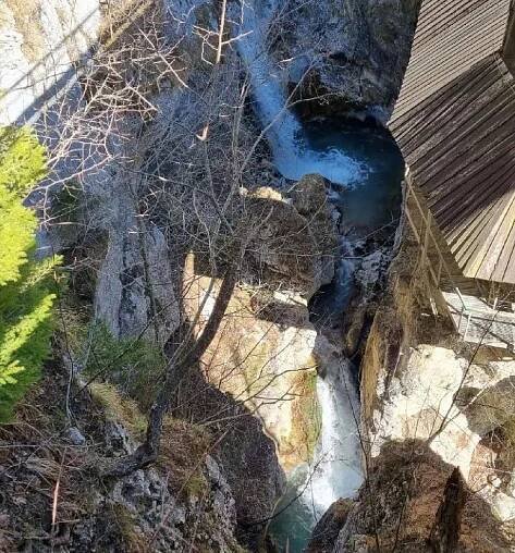 Tscheppaschlucht in Kärnten – Einzigartiges Naturerlebnis mit spektakulärem Tschauko-Wasserfall – Kärnten Guide