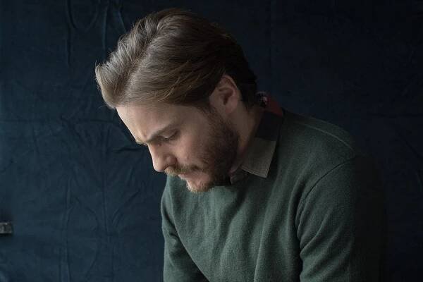 ‘All Quiet on the Western Front’, with Daniel Brühl, now shooting in Prague