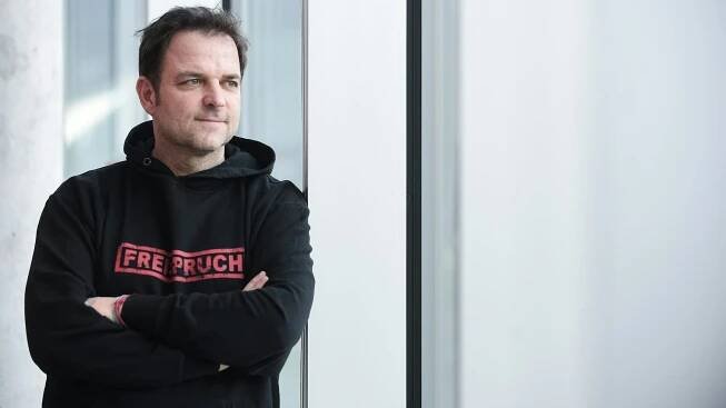 Hundetrainer Martin Rütter ist mit seinen Shows und Seminaren reich geworden. In seiner Kindheit war Geld immer knapp – das prägt den 54-Jährigen bis heute.