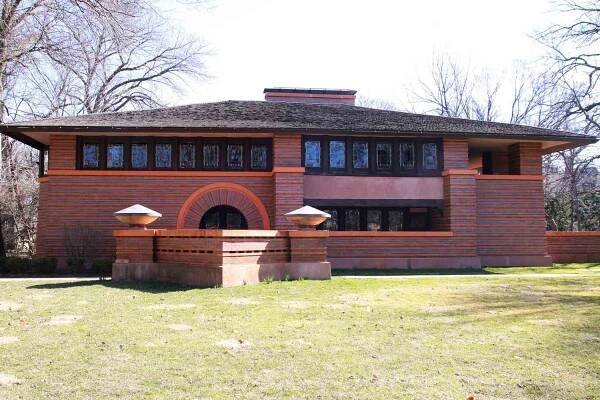 The Arthur Heurtley House by Frank Lloyd Wright, 1902