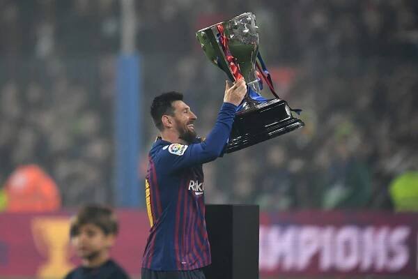 fc barcelona v levante ud la liga scaled
