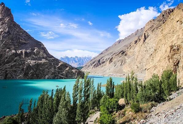 Pakistan – From Austria to the Far East