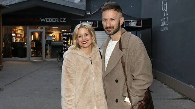 Kdo byl manželem Patricie Pagáčové: Dramaturg Tibor dělal pro Novu i Primu, zásnuby omylem prozradil