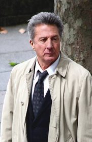 Dustin Hoffman byl nařčen ze sexuálního obtěžování
