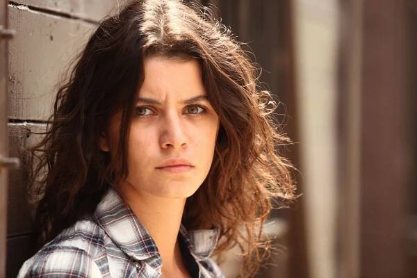 Gecenin Kanatları - Z filmu - Beren Saat