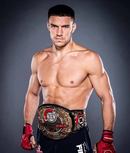 Čtyři hladoví ranaři, dva musí z kola ven. Kdo jsou semifinalisté Bellatoru? | TN.cz