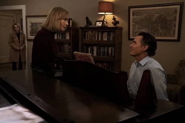 Lindsay Duncan, Billy Crudup - The Morning Show - Přísná kontrola - Z filmu