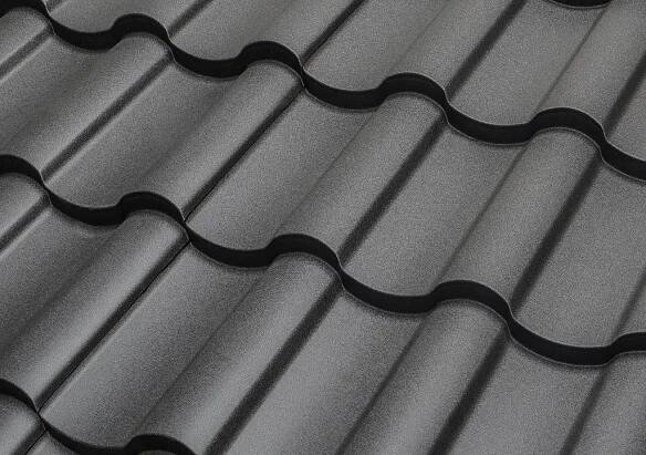 Ceny stavebních materiálů klesají. Kdo neusnul na vavřínech, investuje do plechové střechy
