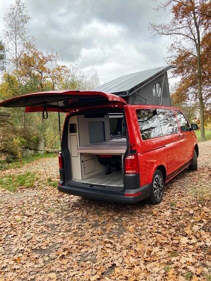 ANT Camper - Vítejte na ANT Camper - váš domov daleko od domova! Jsme tu, abychom revolucionizovali myšlenku, že autodomek