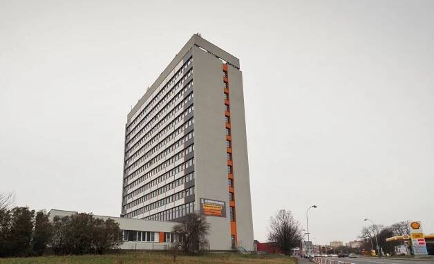 Rekonstrukce komplexu budov Střední odborné školy Kolín - Energy Benefit Centre