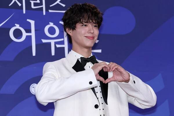 South Korean actor Park Bo-Gum poses for a photocall for The 4th Blue Dragon Series Awards at Paradise City on July 18, 2025 in Incheon, South Korea.