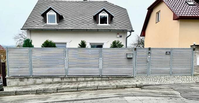 BRÁNY A BRANKY