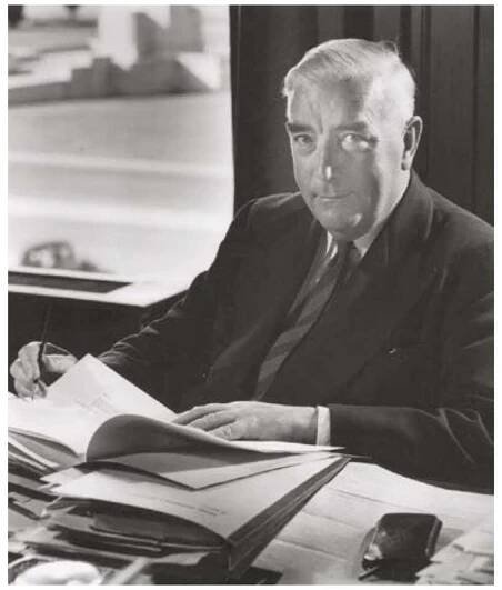 of this assessment, External Affairs Minister Percy Spender continued
Australia’s push for a formal defence pact. US policymakers certainly
recognised early on that Spender was determined to secure a closer
relationship. After “differences of opinion rising from dissimilar views
of the Japanese occupation policy [...] and by the difficult personality
of Evatt”, the State Department concluded, “Spender is desirous of
establishing the closest and most cooperative relations with the United
States and has in effect made this a cardinal point in his foreign policy.”°
 Figure 6. Australian Prime Minister Robert Menzies (1939-1941, 1949-1966), 1950. Photo by
unknown (1950), National Library of Australia, https://catalogue.nla.gov.au/Record/3307904,
copyright expired.
